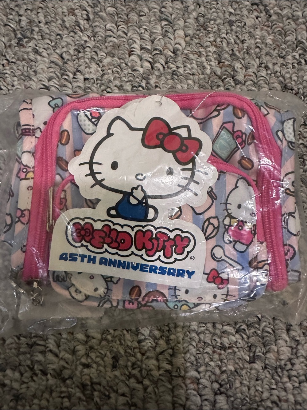 Ju-Ju-Be Hello Kitty Bakery Mini BFF
